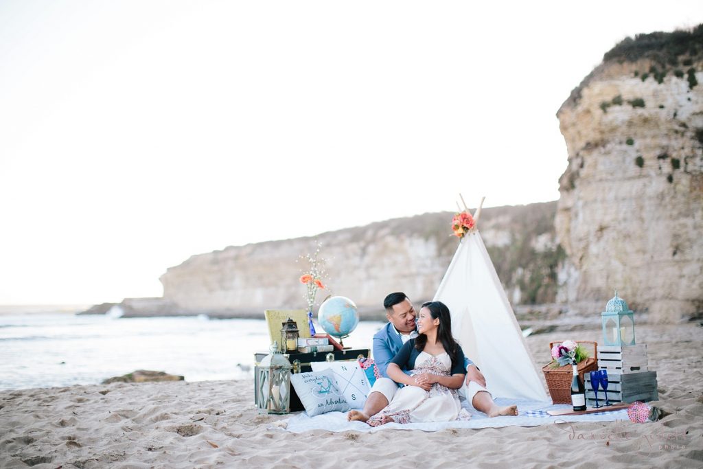 Beach Enagement photos. Santa Cruz engagement photos. Beach wedding photography