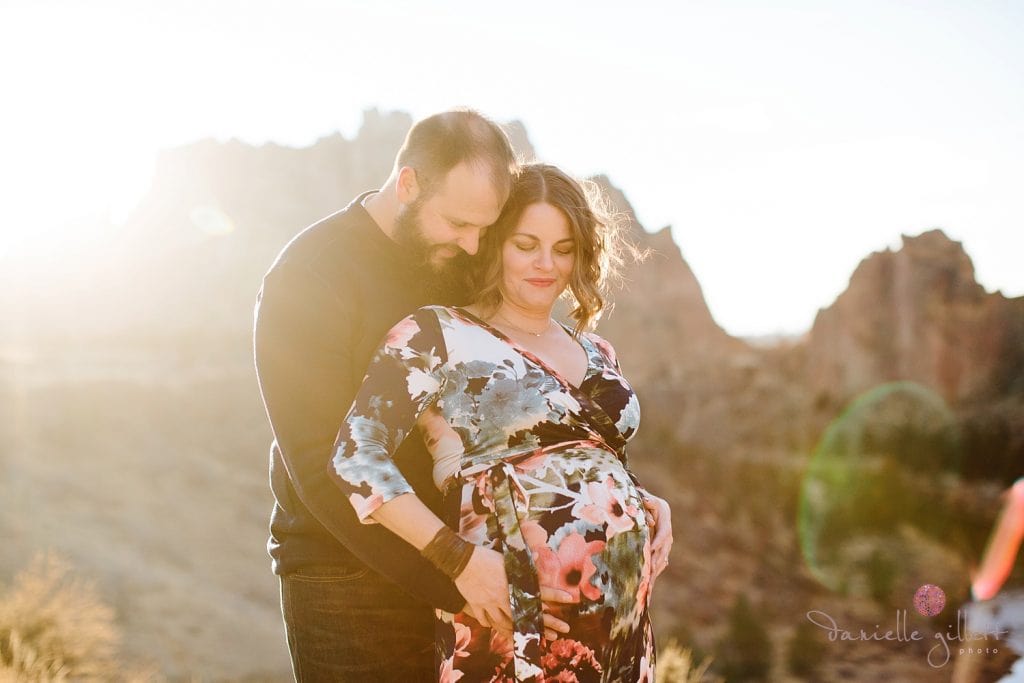 Central Oregon Maternity Photography at Smith Rock. Smith Rock Family Pictures