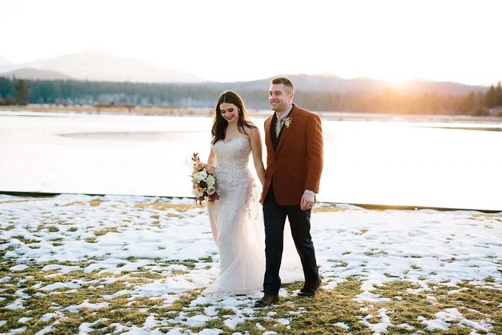 Bend Wedding Photography. Black Butte Ranch Wedding. Bride and Groom. Bend Winter Wedding